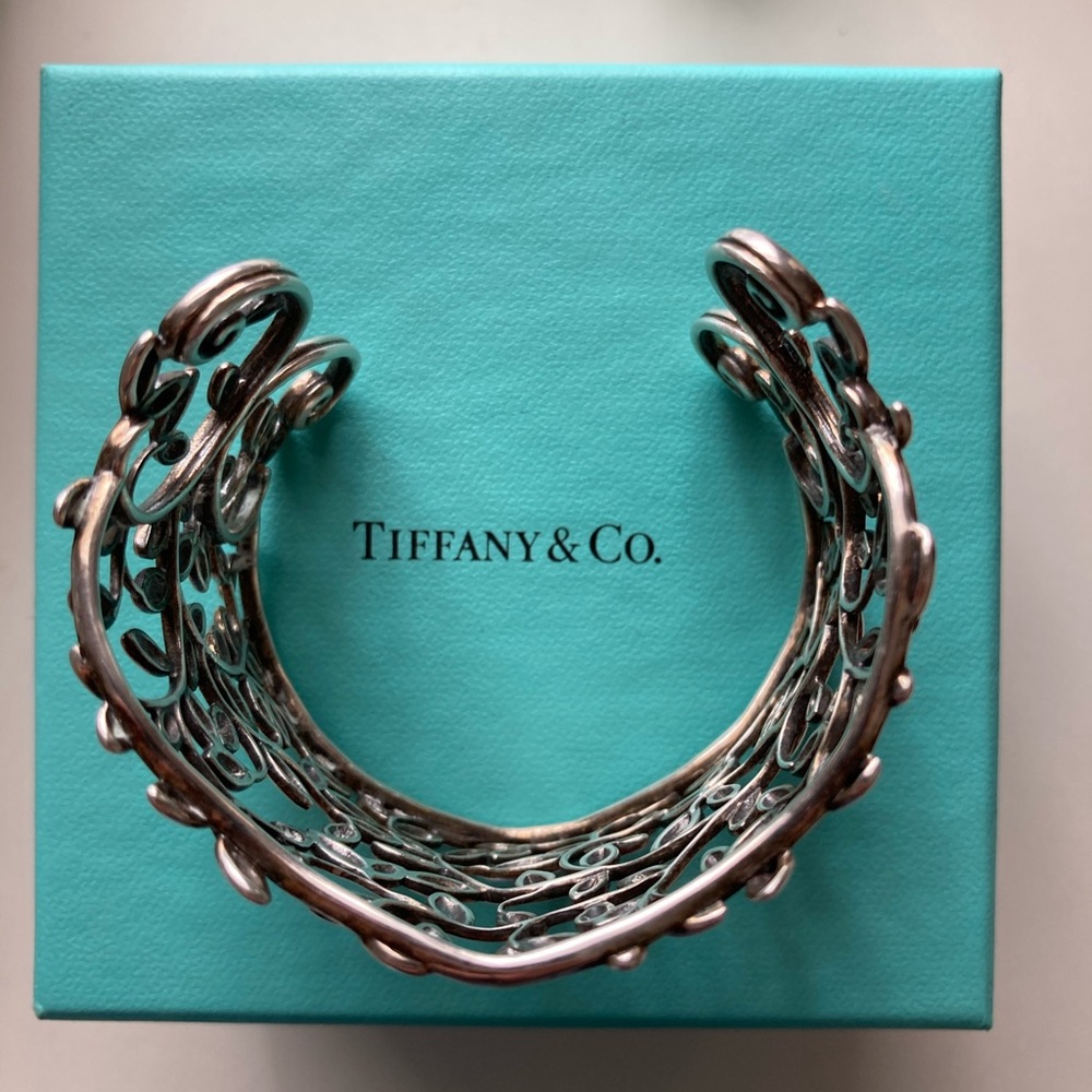 Paloma Picasso Olive Leaf cuff in sterling silver - Picture 2 of 7